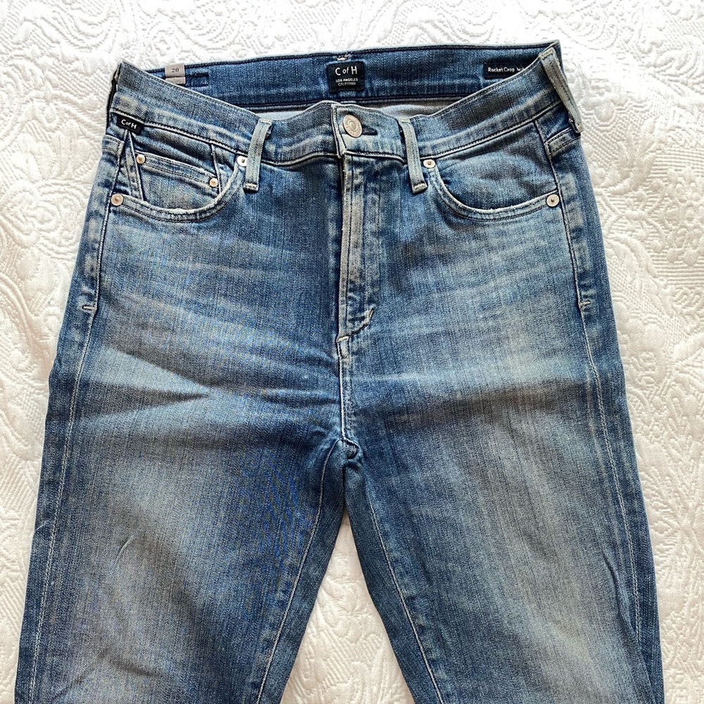Citizens of humanity blue Jean, extremely comfortable, size 28